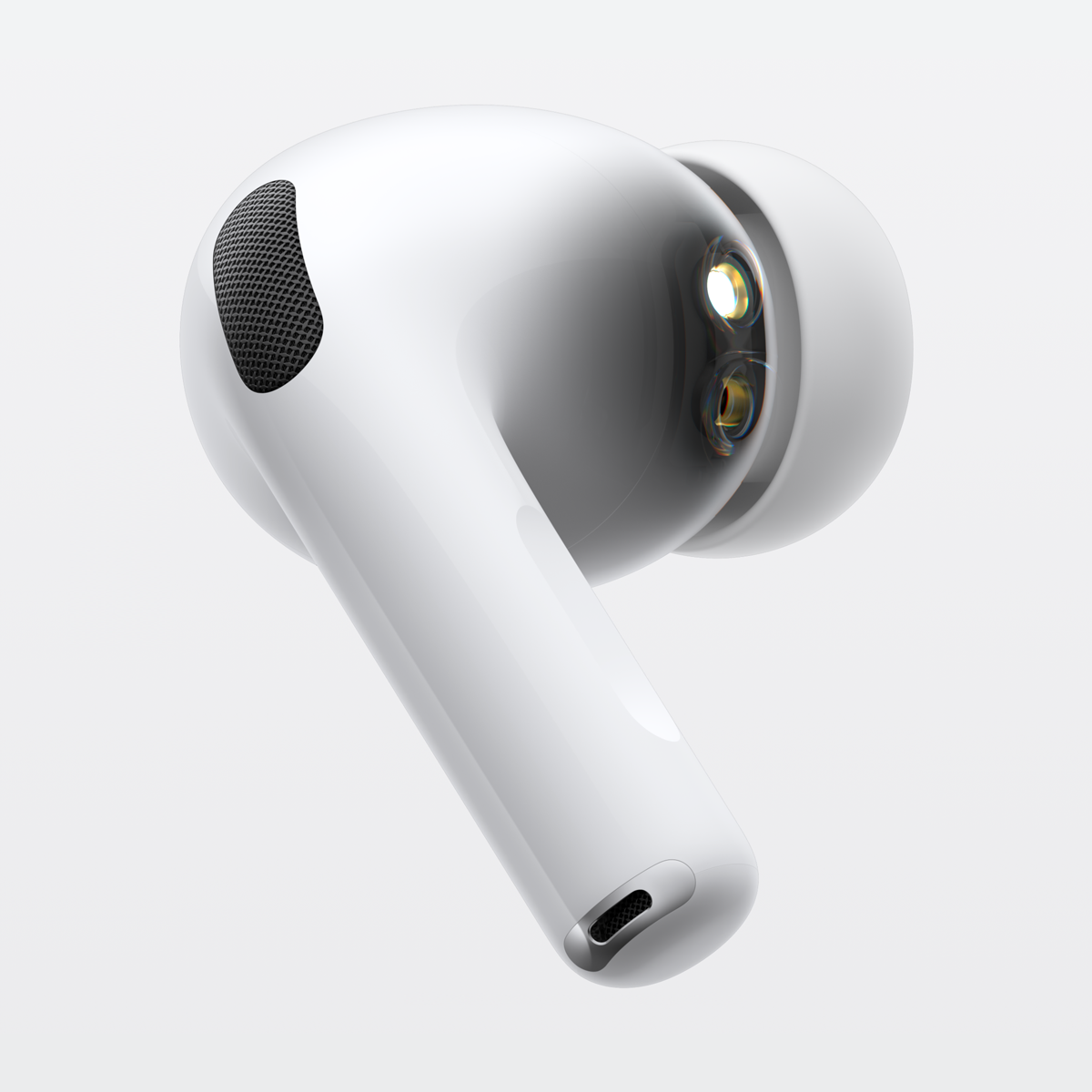 AirPods Pro 3 heart rate sensors with SmartGym